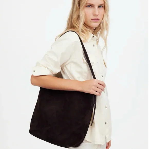 Madewell Essential Bucket Tote - Picture 3 of 9